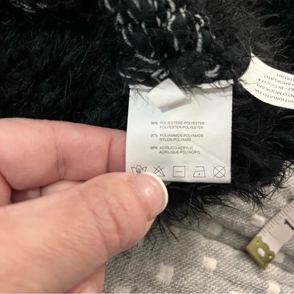 METALLIC  COLOUR BLOCK SHAGGY SWEATER BY PAQUITO - Picture 11 of 12